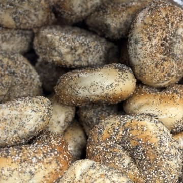 Fresh Everything Bagels and Poppy Seed Bagels at BB's Bagels Alpharetta
